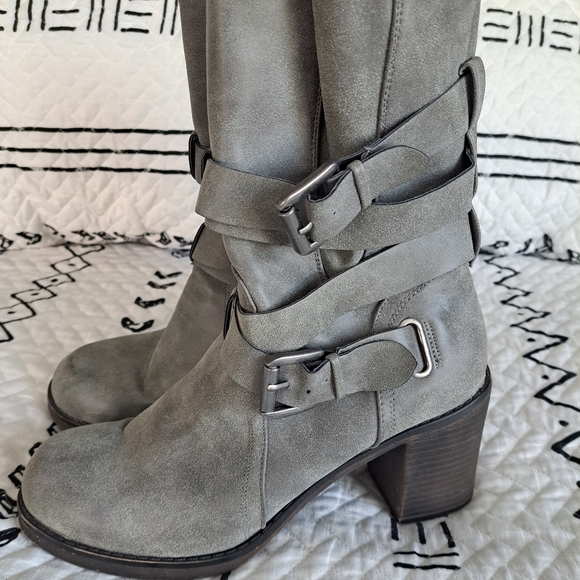 Rocket Dog gray Boots - Picture 5 of 6